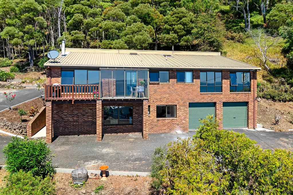 59 Bay Street, Parklands, TAS 7320