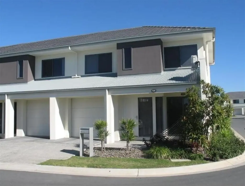 3 Bedroom Townhouse - Park Hill Estate