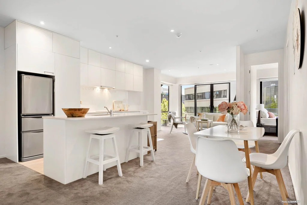 Auckland Central 3房  Sun-Filled CBD Penthouse with Parking