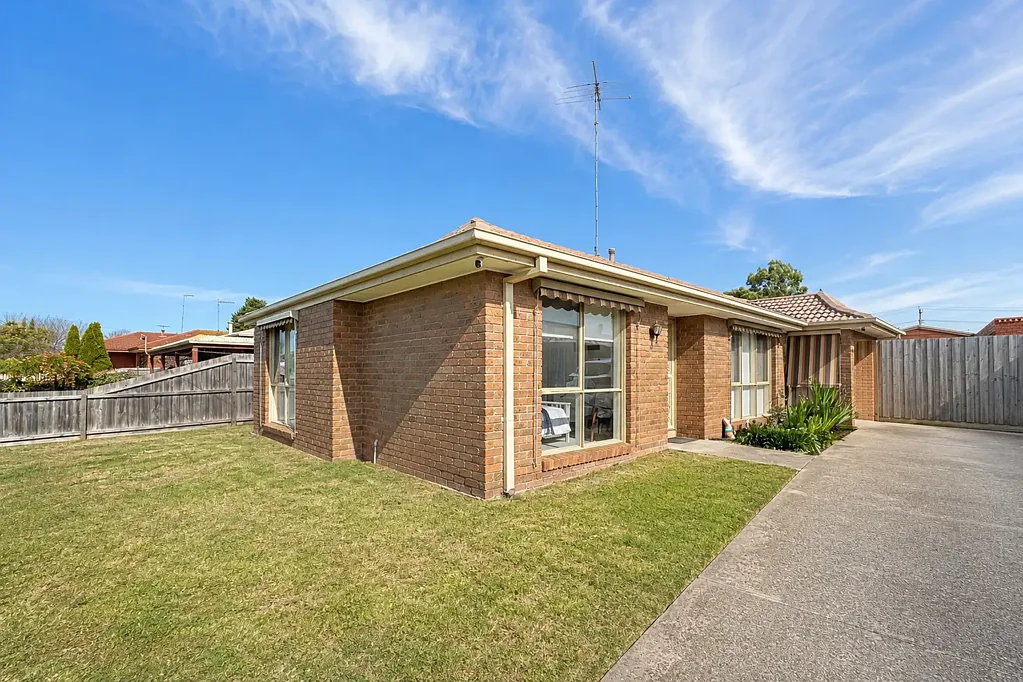 Whittington 3房  Comfort Meets Convenience in Whittington