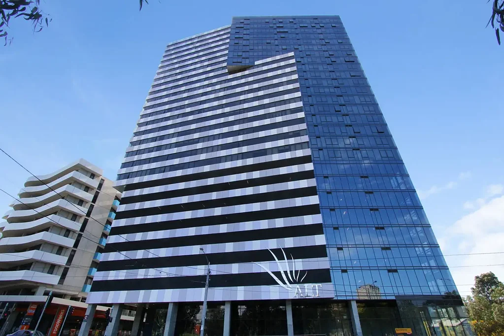 23rd Floor 2-Bedroom Apartment with City Views