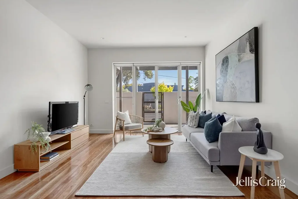 Brighton 3房 海滨瑰宝 350米近距 超大底层 私人入口 Miele电器 私人庭院 步行生活 Unbeatable Courtyard Living by the Bay