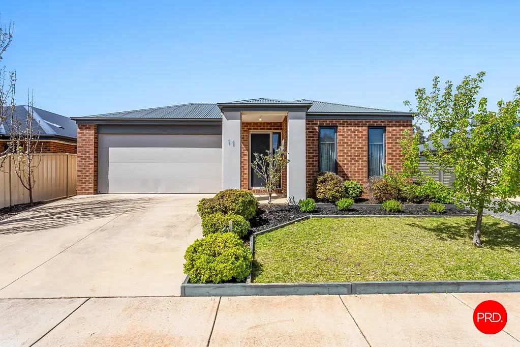 11 Jenolian Street, Huntly, VIC 3551