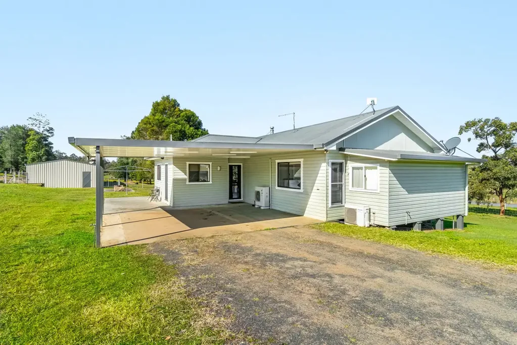 Stratheden 3房  Country Charm & Endless Lifestyle Potential on 5 Picturesque Acres