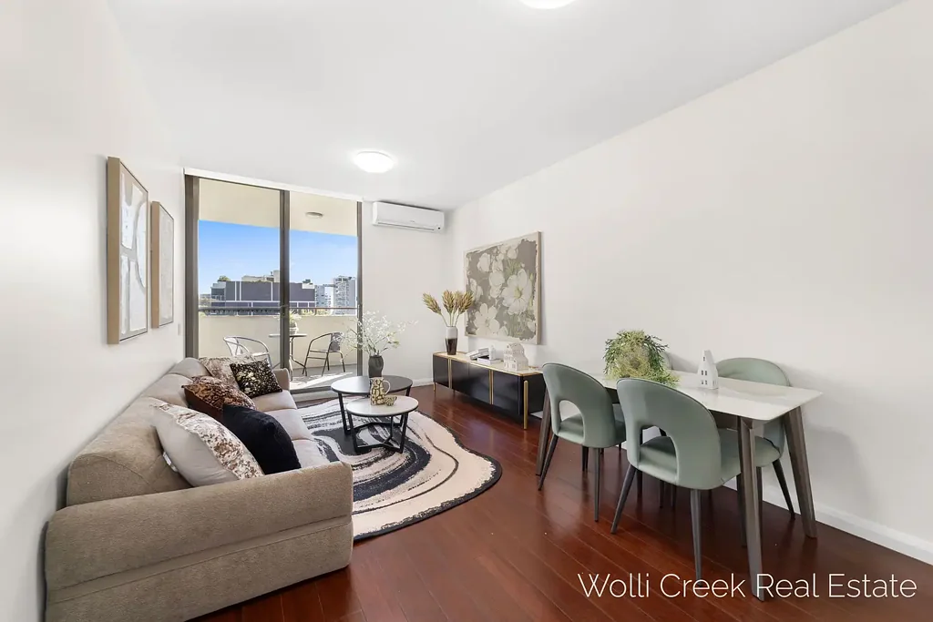Wolli Creek 2Phòng ngủ FRESHLY PAINTED & MOVE-IN READY.