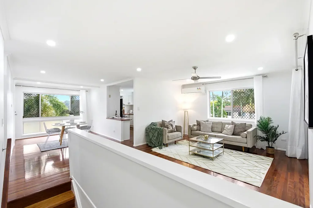 Browns Plains 4chambre SPACIOUS CORNER BLOCK HOME WITH POOL & VERSATILE DOWNSTAIRS SPACE!