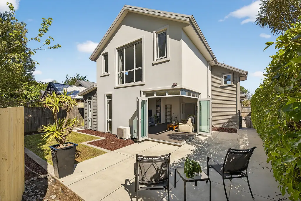 Saint Albans 4 Slaapkamer Sunny & Private Oasis!