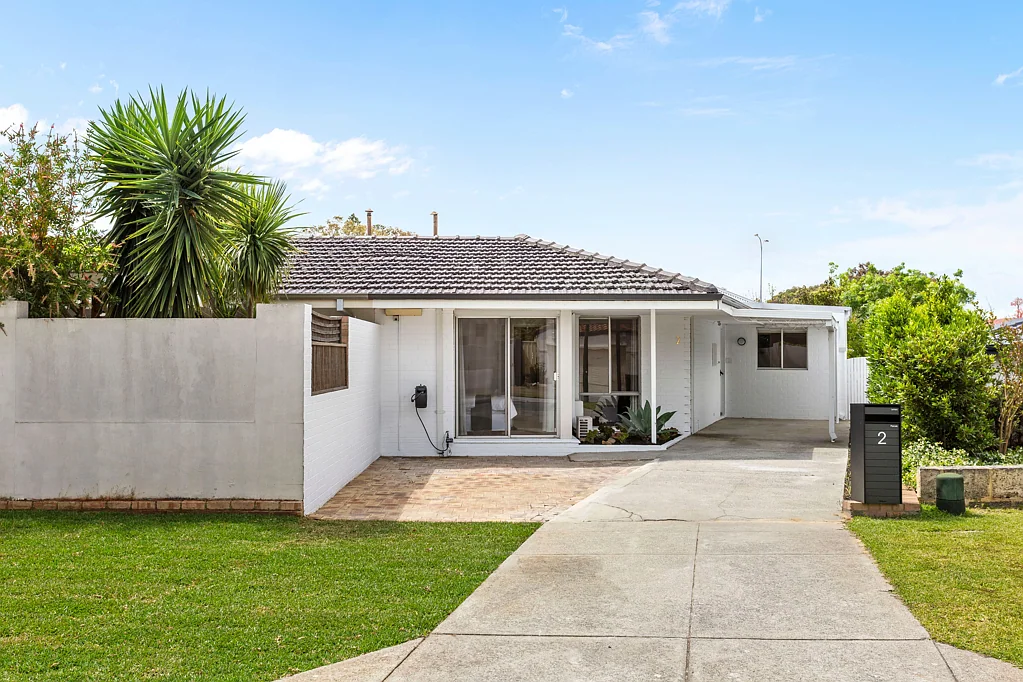 2 Buntine Road, Wembley Downs, WA 6019
