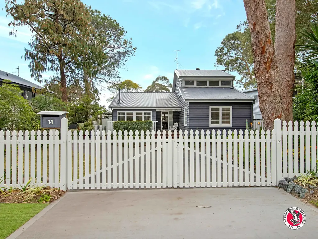 Broulee 3房  Classic Coastal Charm Meets Modern Family Living