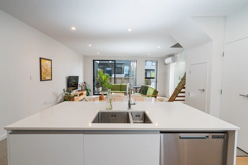 Karori 3ਬੈੱਡਰੂਮ Contemporary 3-Bedroom Home Built in 2021