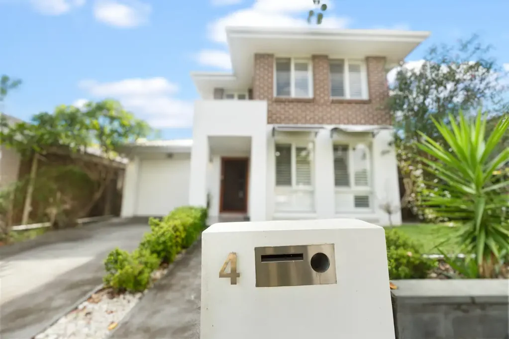 Bungarribee 4 Bedroom WHERE FAMILY DREAMS COME HOME TO ROOST