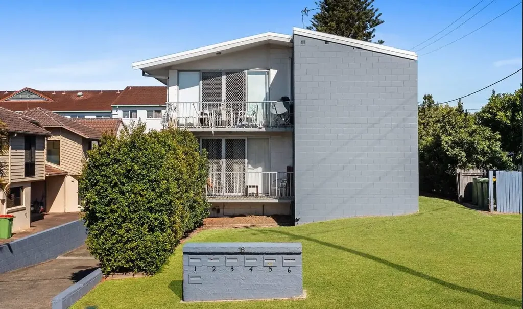 6/16 Riviera Road, Miami, QLD 4220