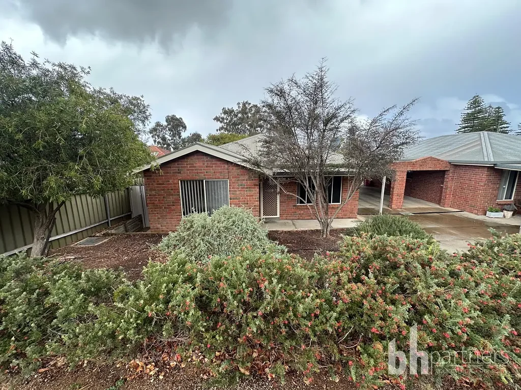 Neat & Tidy Unit Situated in a Prime Location in Berri Town Centre