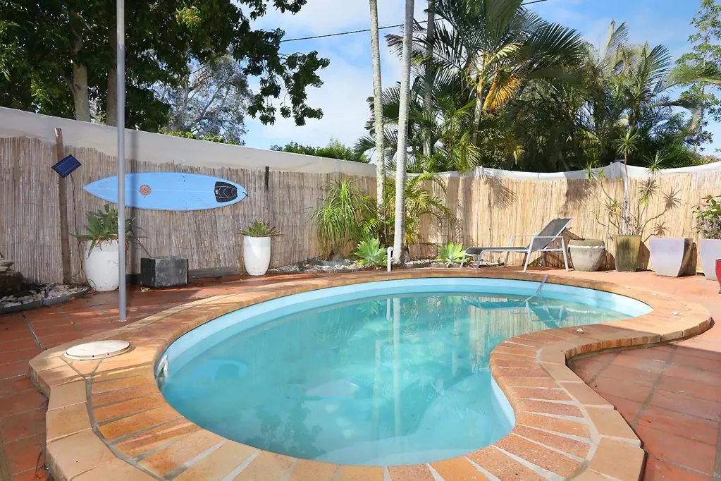 2/170 Muir Street, Labrador, QLD 4215