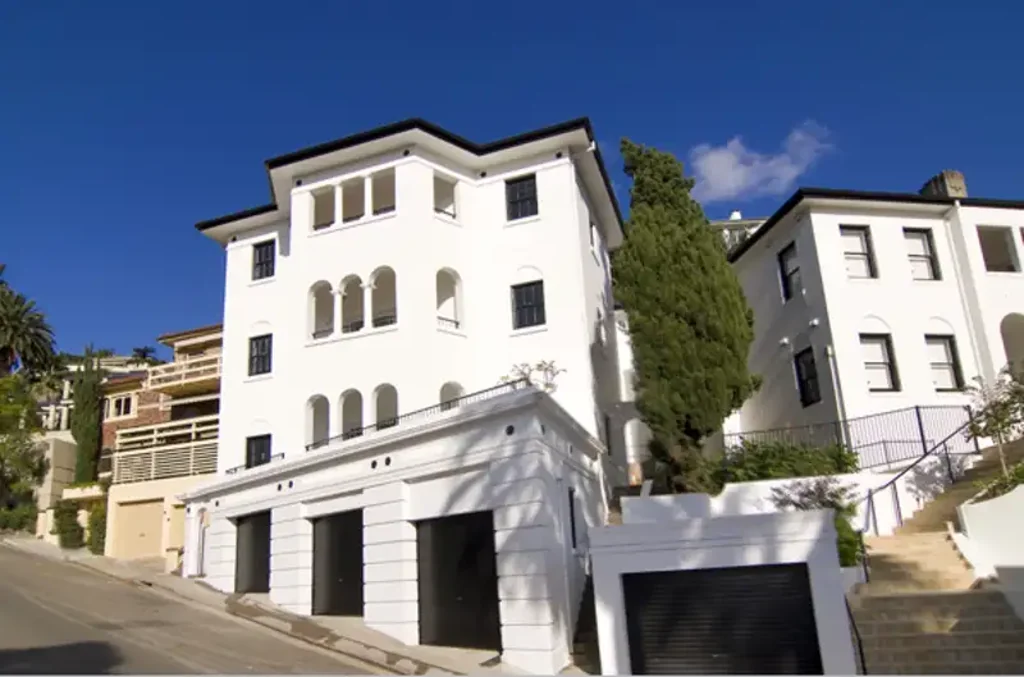 Stunning Two Bedroom Apartment in Idyllic Location