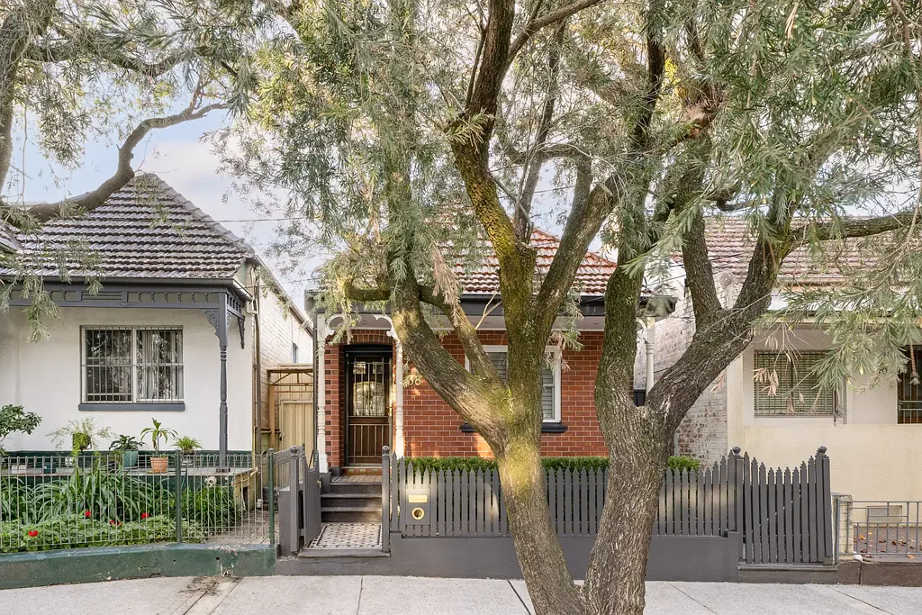 Stanmore 3 Bedroom Freestanding home & north-facing in/outdoor living on 234sqm