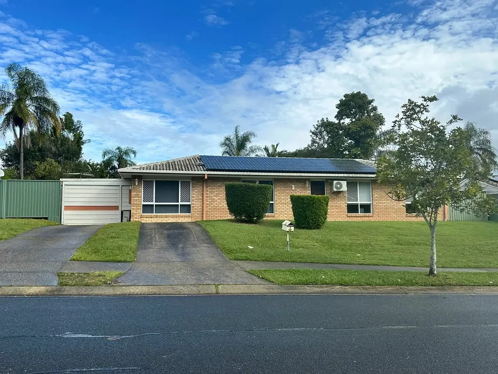 Renovated Home with Space, Comfort & Convinience!