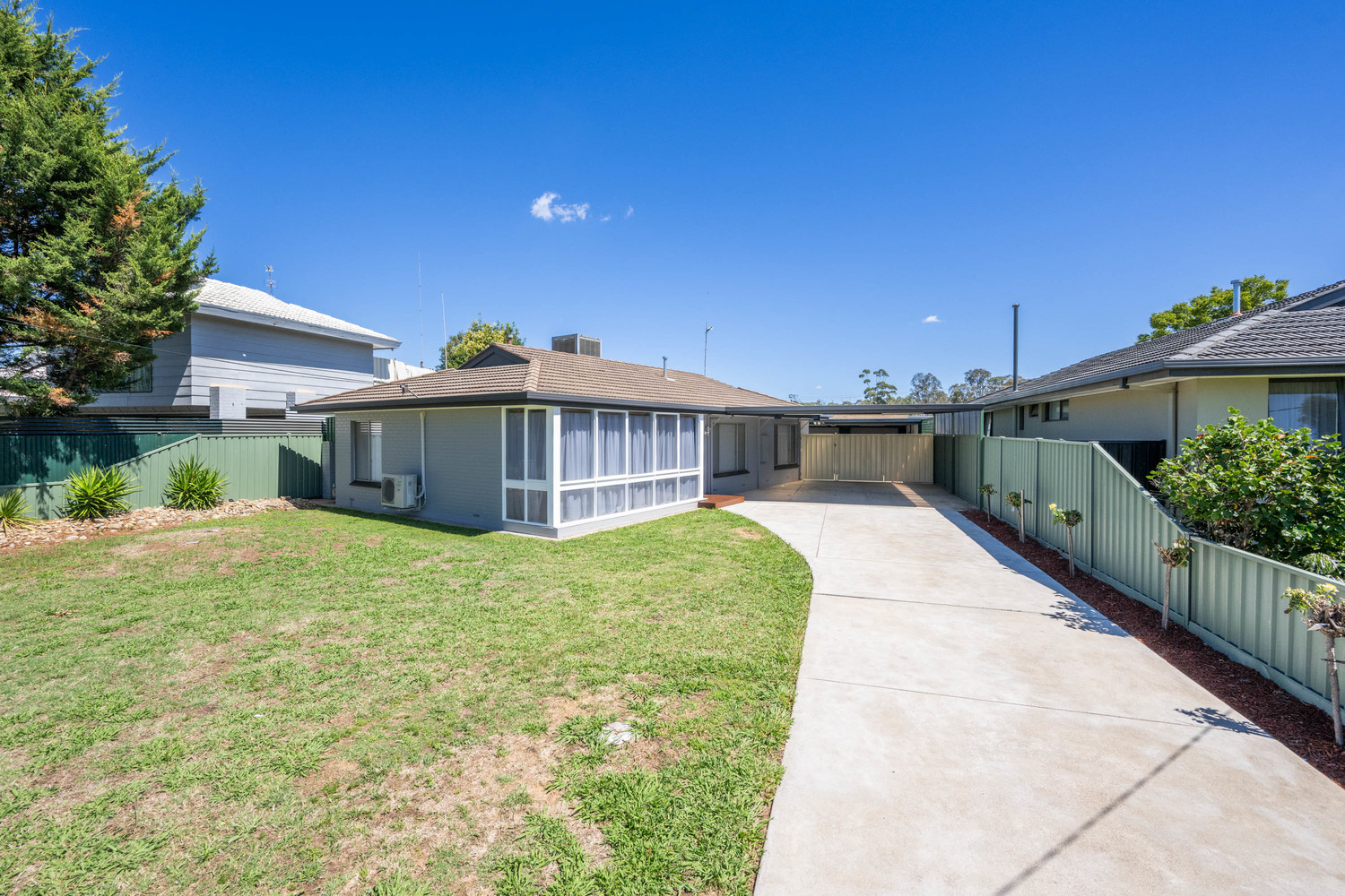 22 ABERNETHY ST, SHEPPARTON VIC 3630, 0 chambres, 0 salles de bain, House