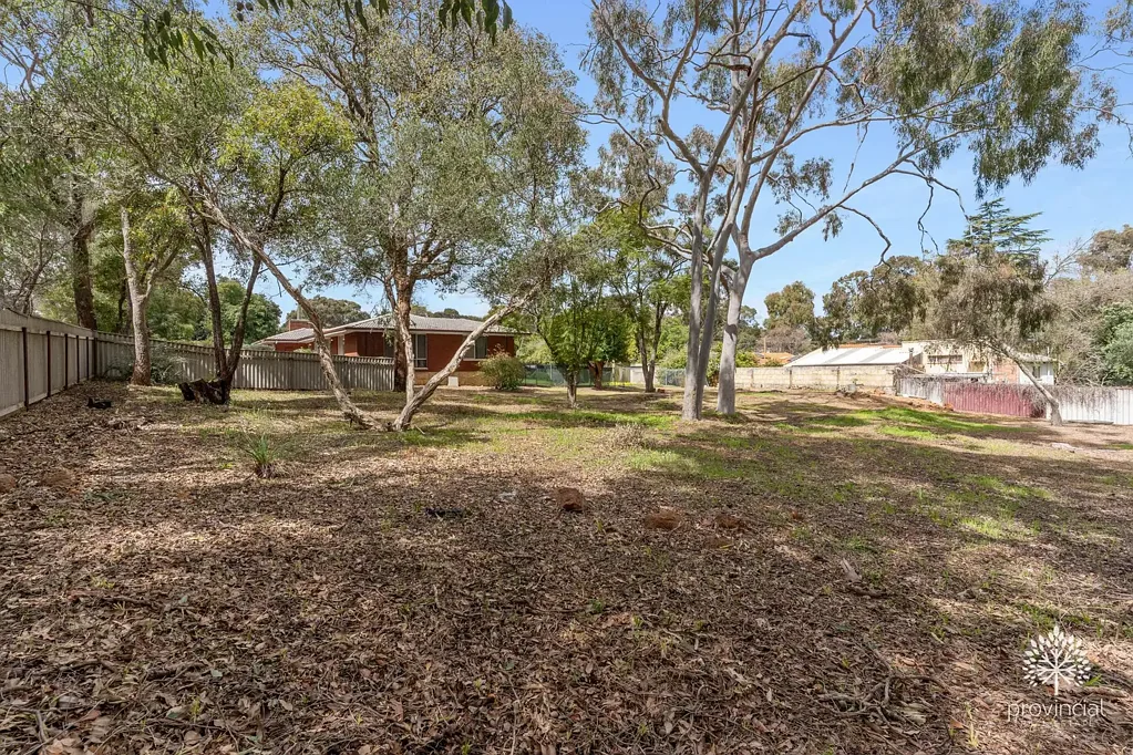 139 Lesmurdie Road, Lesmurdie, WA 6076