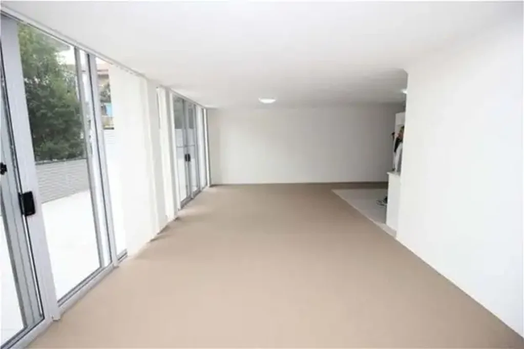 3bedroom unit close to Parramatta Station Schools and Westfields