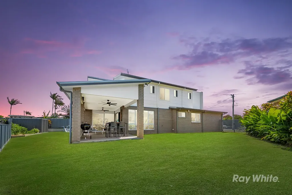 Springwood 5房 奢华生活的艺术：宏伟规模与精致家庭奢华的定制居所 The Art of Indulgent Living: A Bespoke Custom Residence Where Grand Scale Meets Refined Family Luxury