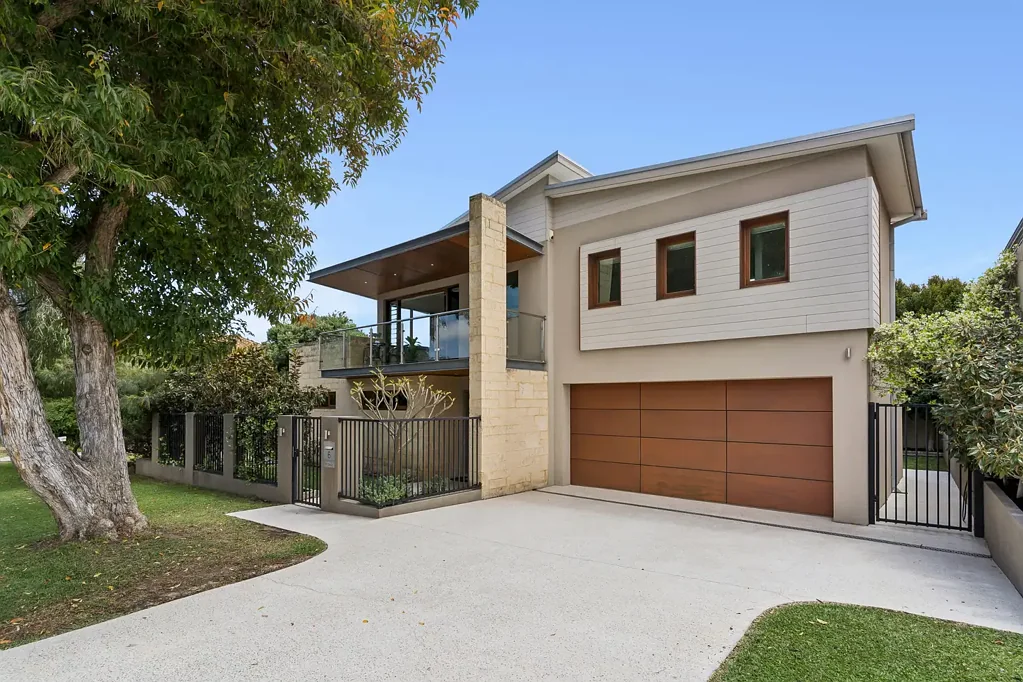 6 Greenock Avenue, Como, WA 6152