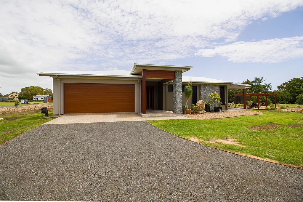 FULLY FURNISHED BARGARA HOME