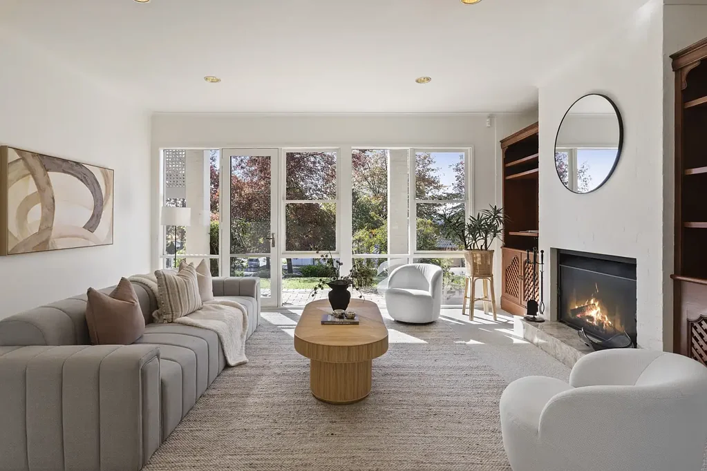 Balwyn 5Kwarto Prestigious Mary Mount Estate living with panoramic views