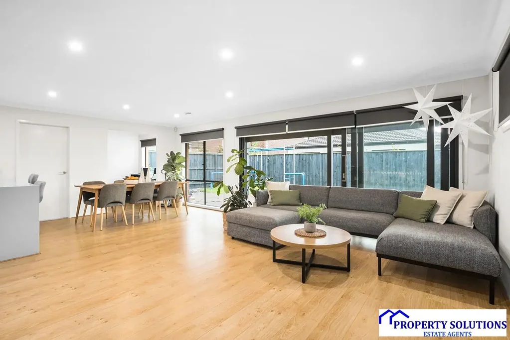 45 Belcam Circuit, Clyde North, VIC 3978