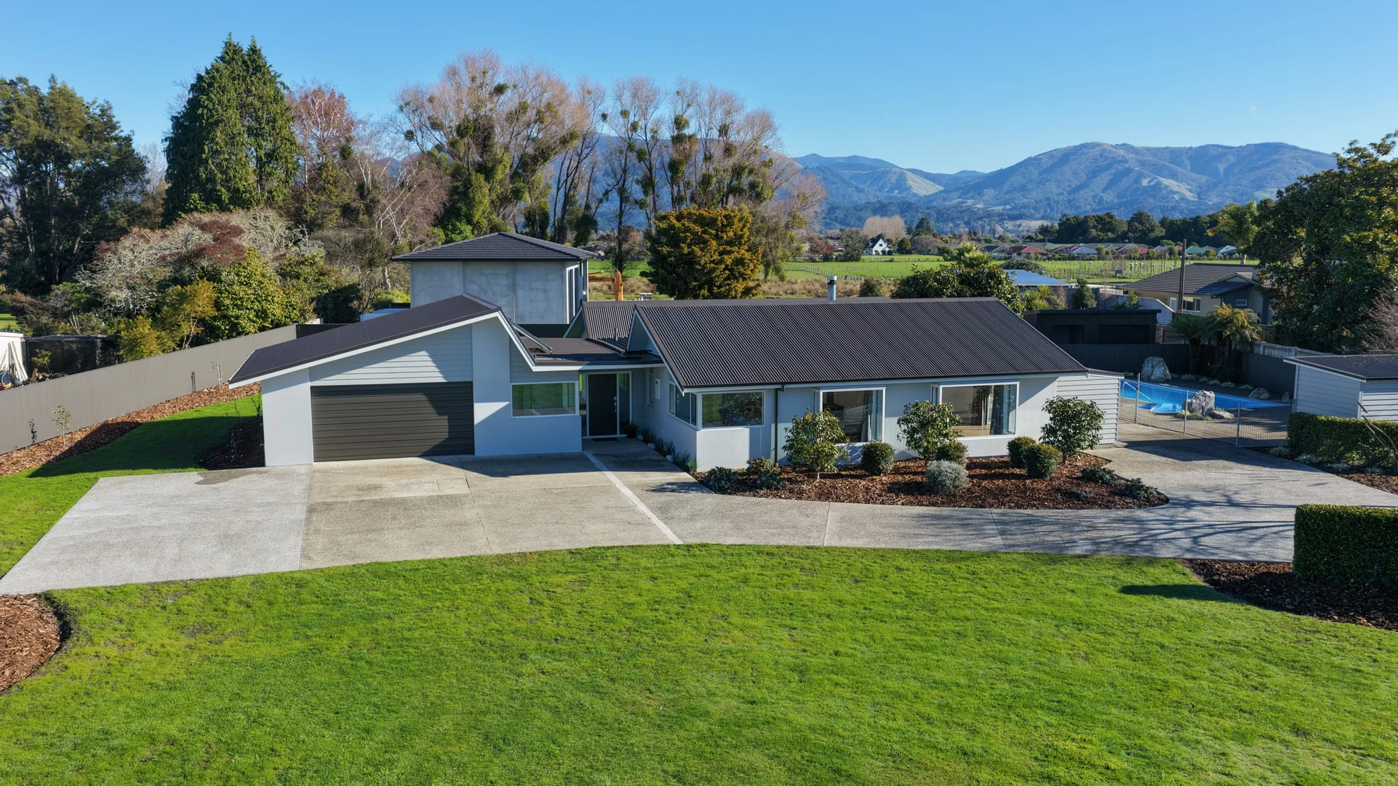 Motueka 5房 A Rare Motueka Family Home That Has It All
