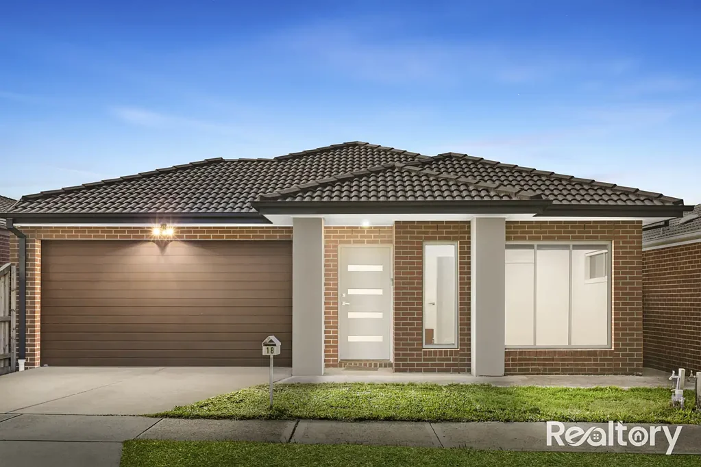 Stylish Family Living in Prime Wollert Location | $650 pw