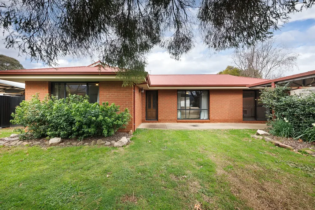 124 Station Street, Porepunkah, VIC 3740