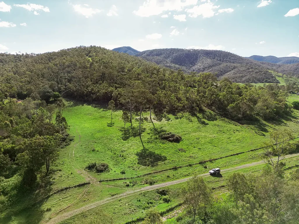 Nankin Fertile Rural Escape with Permanent Water & Elevated Homesites