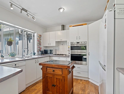 27 Trossach Place, Wattle Downs, Manukau City, 4 ਕਮਰੇ, 2 ਬਾਥਰੂਮ, House