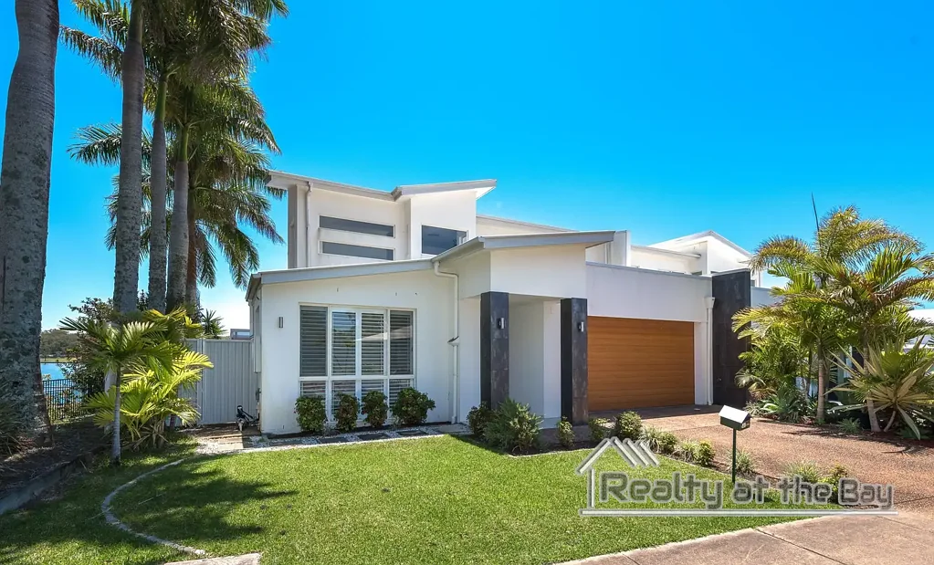Prime Location in Runaway Bay