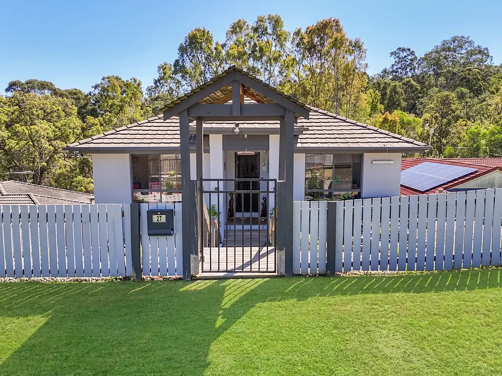 27 Meridian Way, Beaudesert, QLD 4285