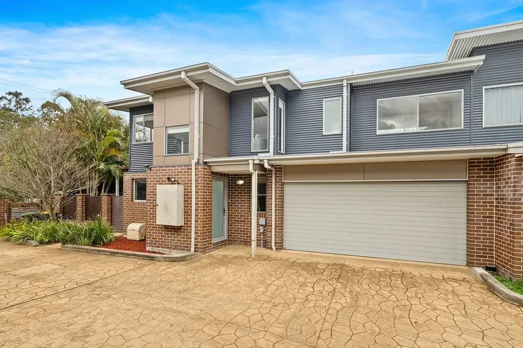 1/24-26 Pemell Street, Wyoming, NSW 2250