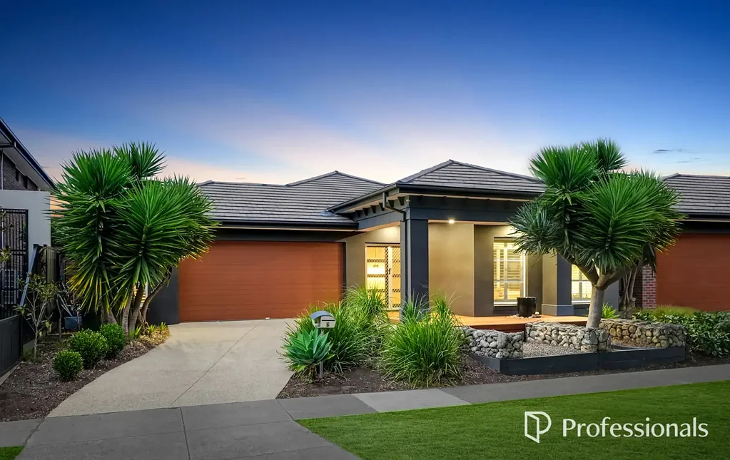 Point Cook 5कमरा Ex-Display Simonds Home in Prime Featherbrook Location