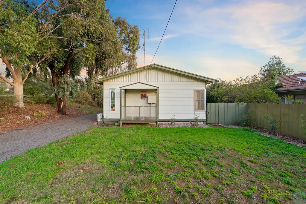 2 Ball Court, Tocumwal, NSW 2714