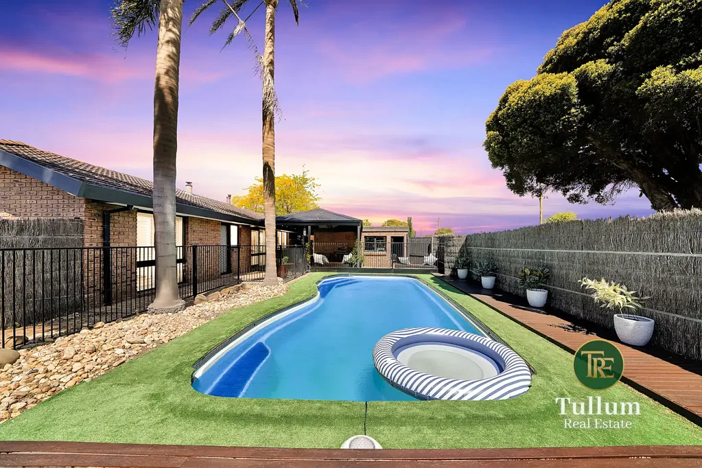 Traralgon 3બેડરૂમ Stunning Fully Renovated 3-Bedroom Home with Study, Bar & Pool!