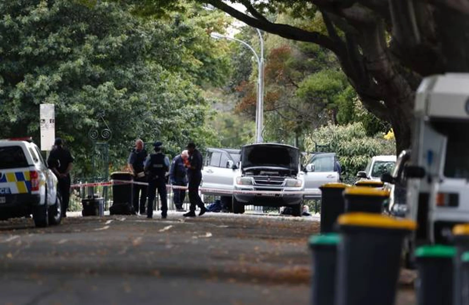 基督城一房屋内搜出大量枪支,涉案男子今日凌晨于车内死亡