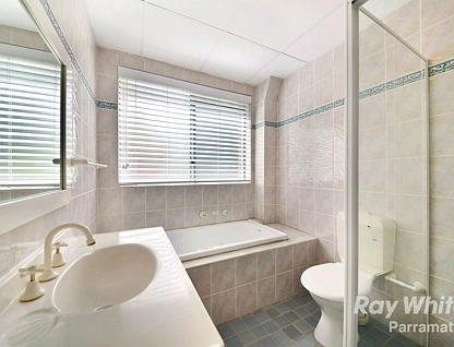 12/1-3 Park Avenue, Westmead, Parramatta (Northwest suburbs), 3房, 2浴, Unit
