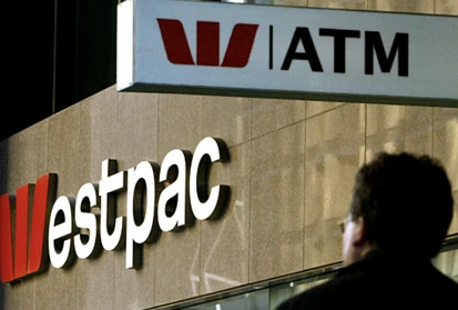 全线上调！澳洲多家银行逆势加息！净移民也再度爆表，专家警告：房市或变天……