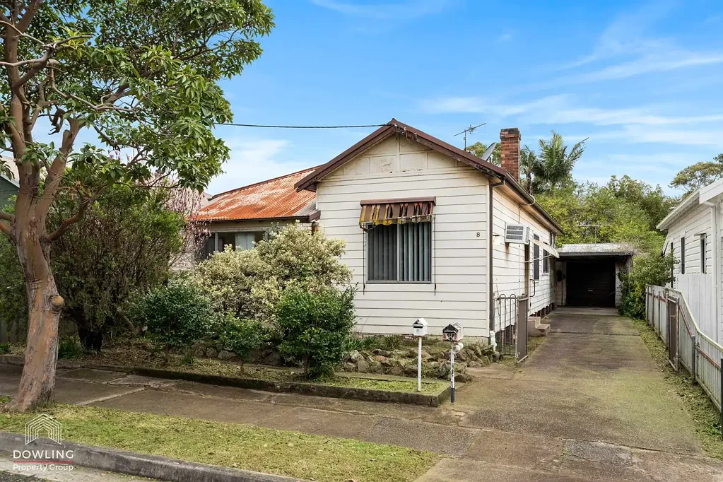 8 Gordon Street, Mayfield West, NSW 2304
