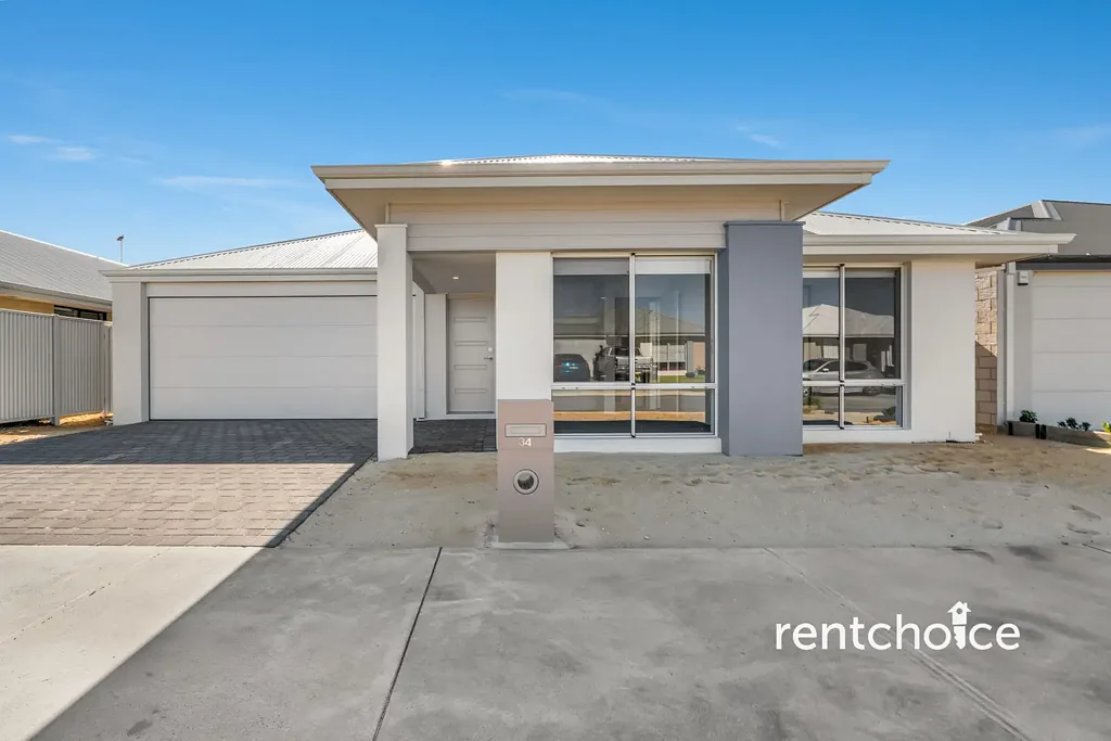4x2 Home with Study and a Massive Backyard!