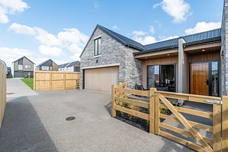 14 Shropshire Street, Karaka, Franklin District