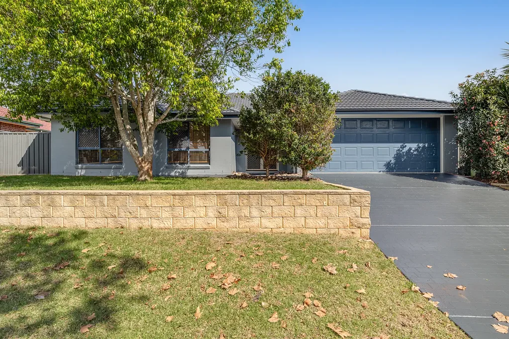 Highfields 4房  Family Home In Ever Popular Highfields