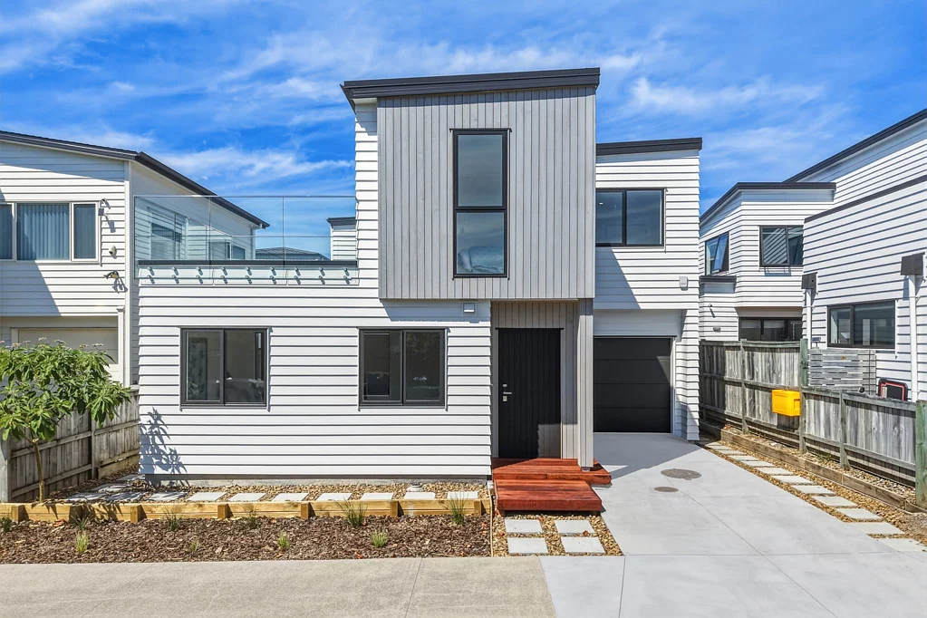 Hobsonville 4 Slaapkamer Brand New, Practical Configuration