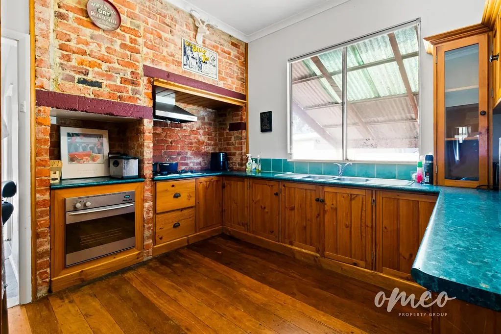 Lake Coogee 3 Bedroom WAPC Approved R40 - Subdivide & Conquer!