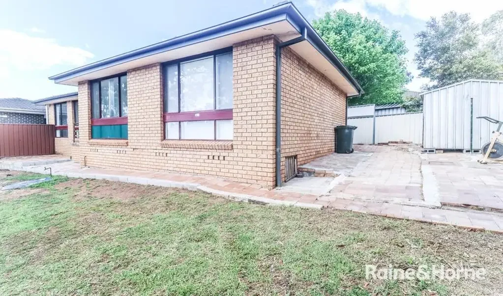 Quaint Family Home Equipped With A Brand New Bathroom & Fresh Paint!